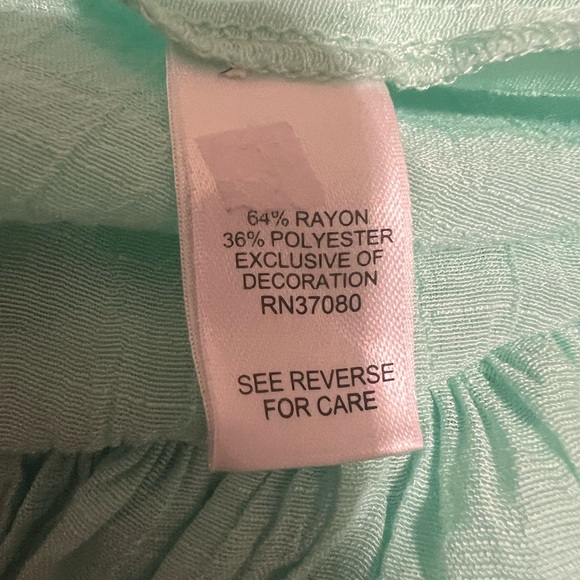 Cato’s women’s top NWOT - Picture 3 of 3